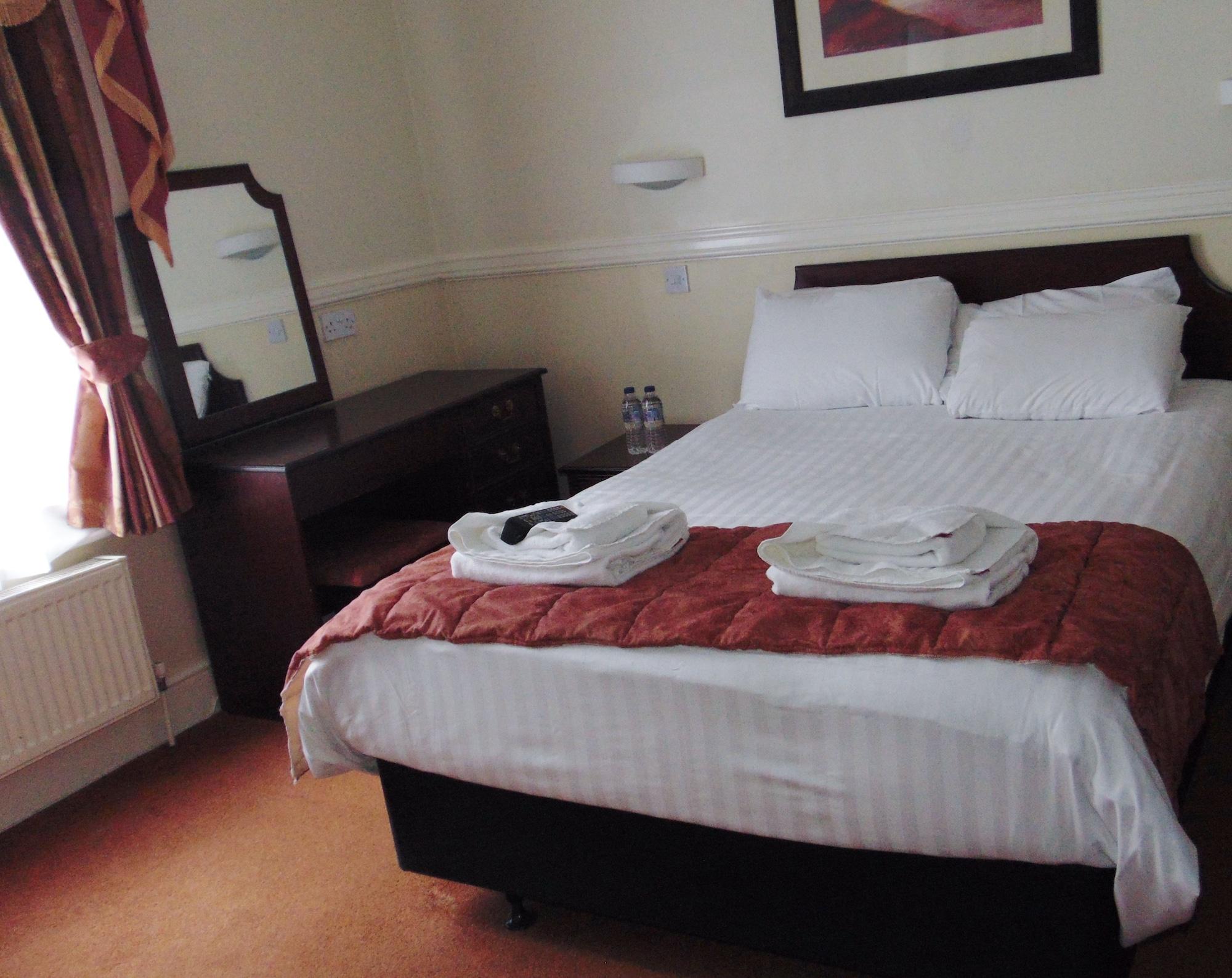 San Clu Hotel, Bar & Brasserie Ramsgate Bagian luar foto